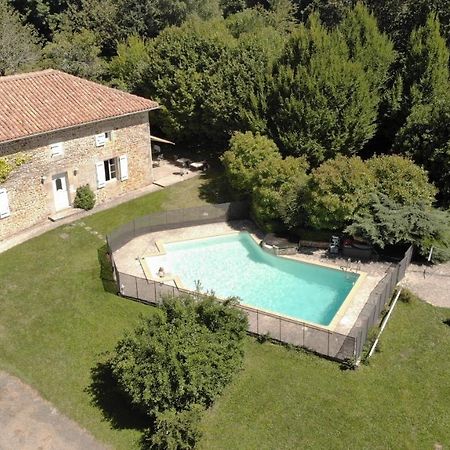 Gite 4 Personnes Situe Aux Portes Du Perigord Saint-Adjutory 外观 照片