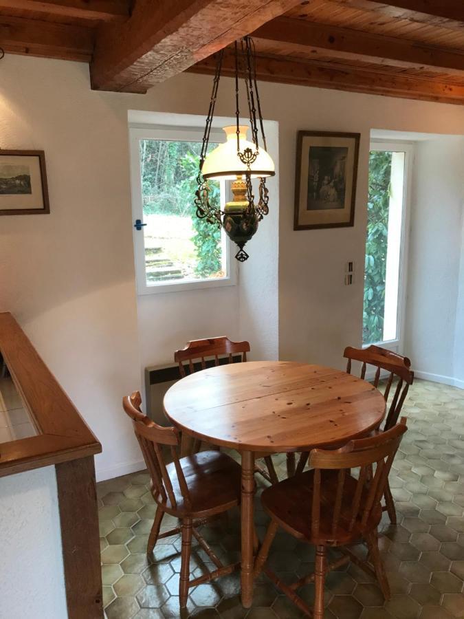 Gite 4 Personnes Situe Aux Portes Du Perigord Saint-Adjutory 外观 照片