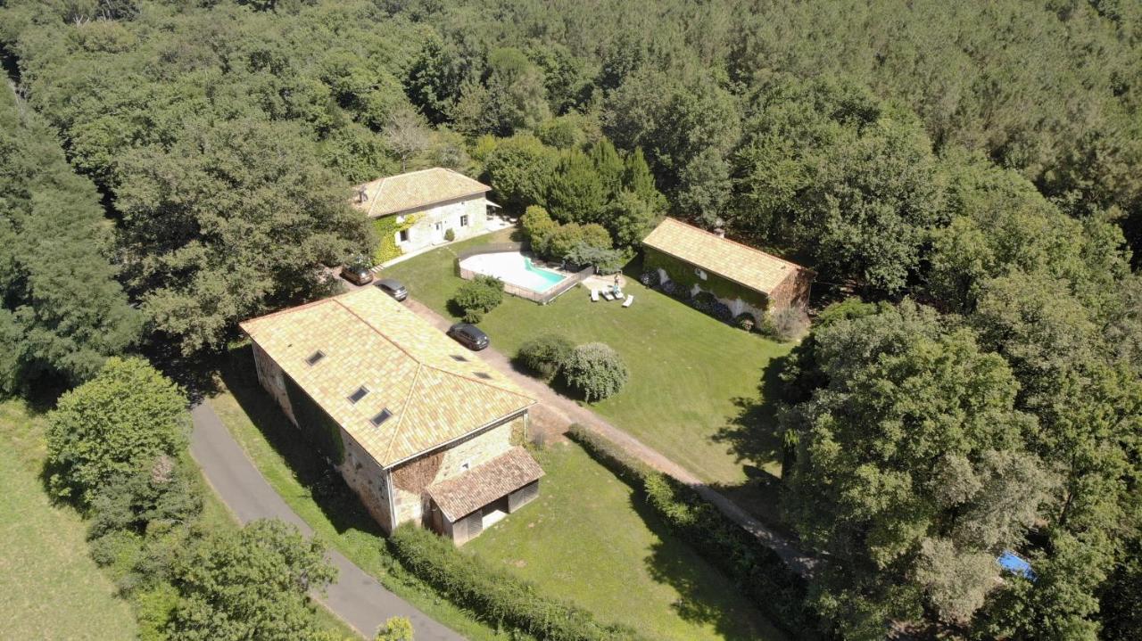 Gite 4 Personnes Situe Aux Portes Du Perigord Saint-Adjutory 外观 照片